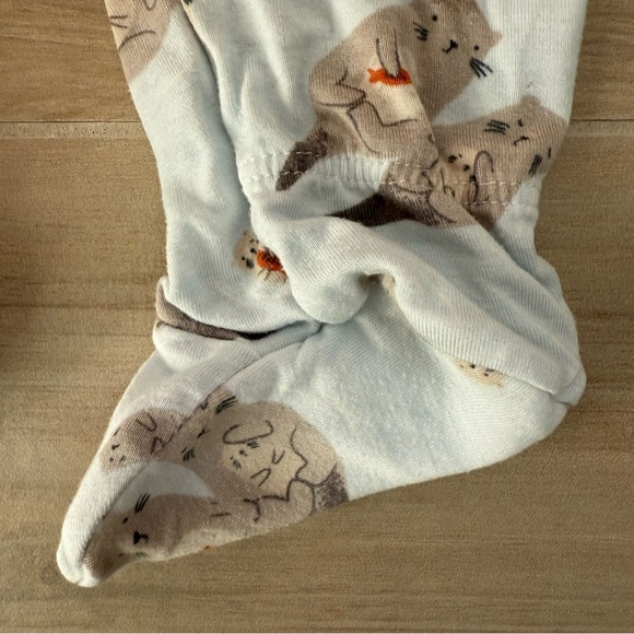 Angel Dear sea otter print one-piece footsie. 6-9 months. - Picture 7 of 7